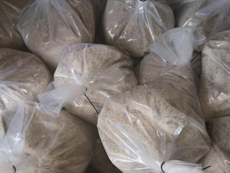 Občina Kamnik gospodinjstvom podarja sol za posipanje (2)